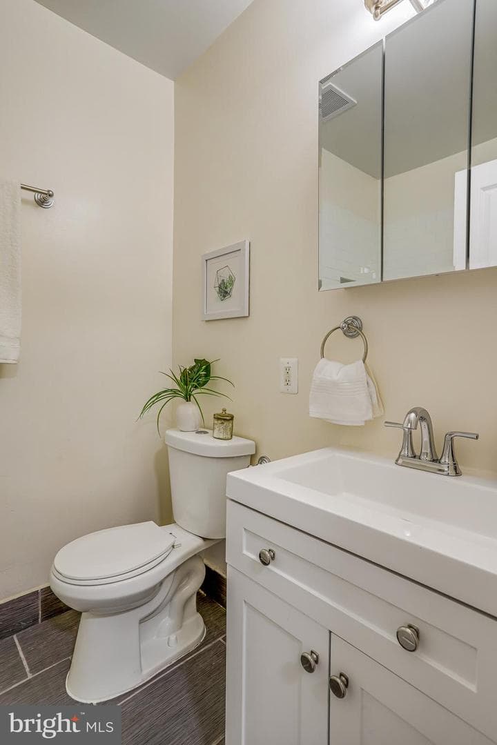 1318 Longfellow Street NW photo 18