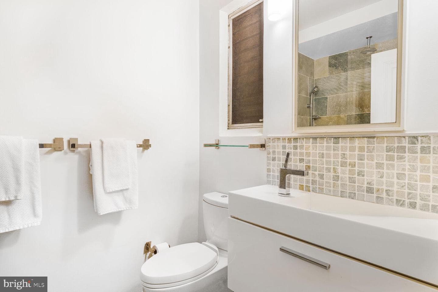 4000 Cathedral Avenue NW #105b photo 17