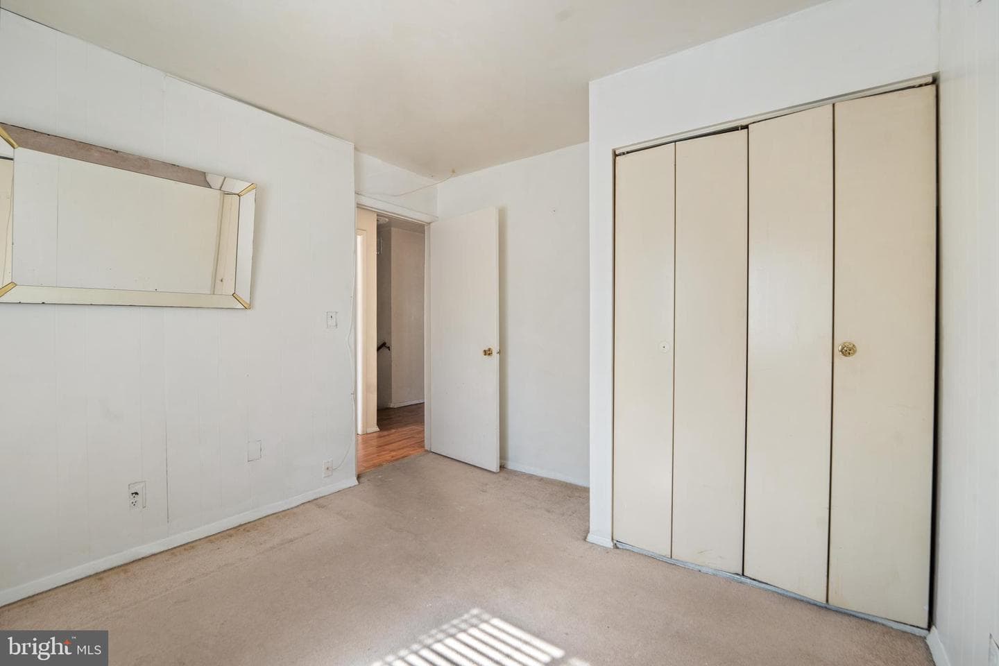 1643 11th Place NE photo 13