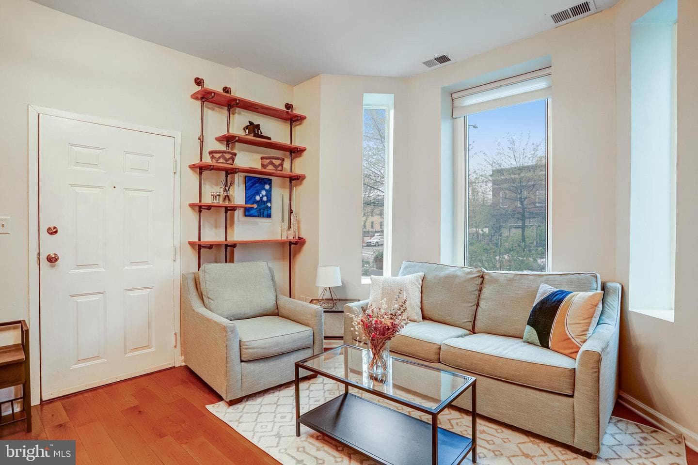 1038 Lamont Street NW #1a photo 3