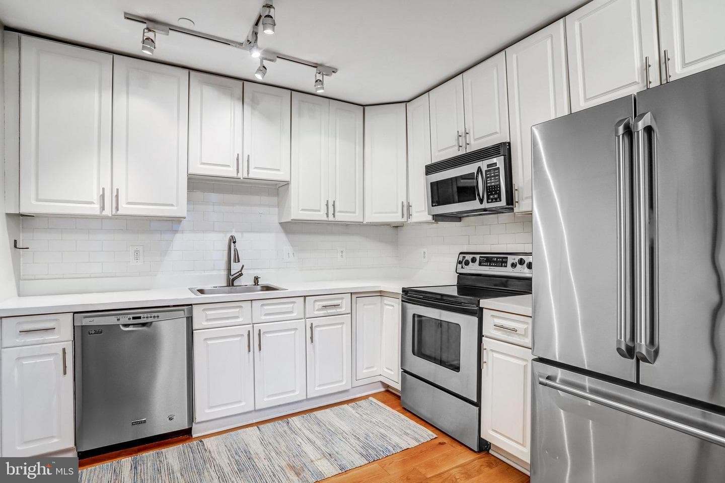 1038 Lamont Street NW #1a photo 4