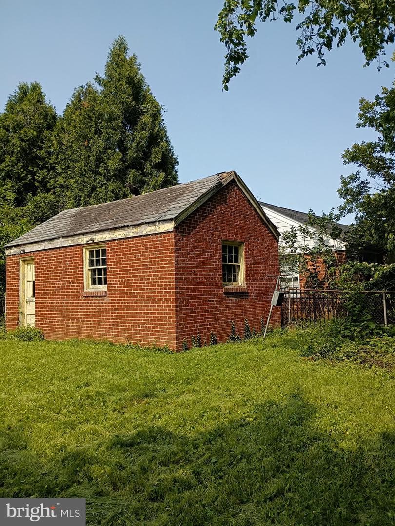 1816 Taylor Street NW photo 3