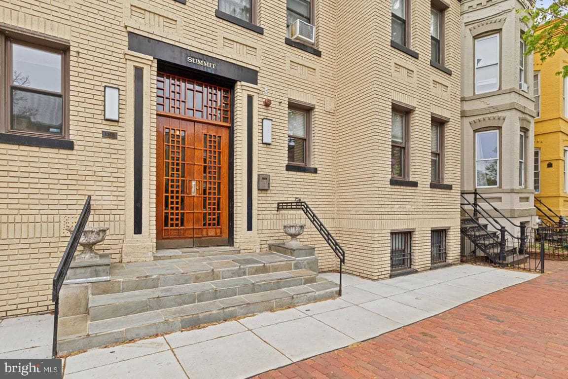 1318 35th Street NW #3 photo 27