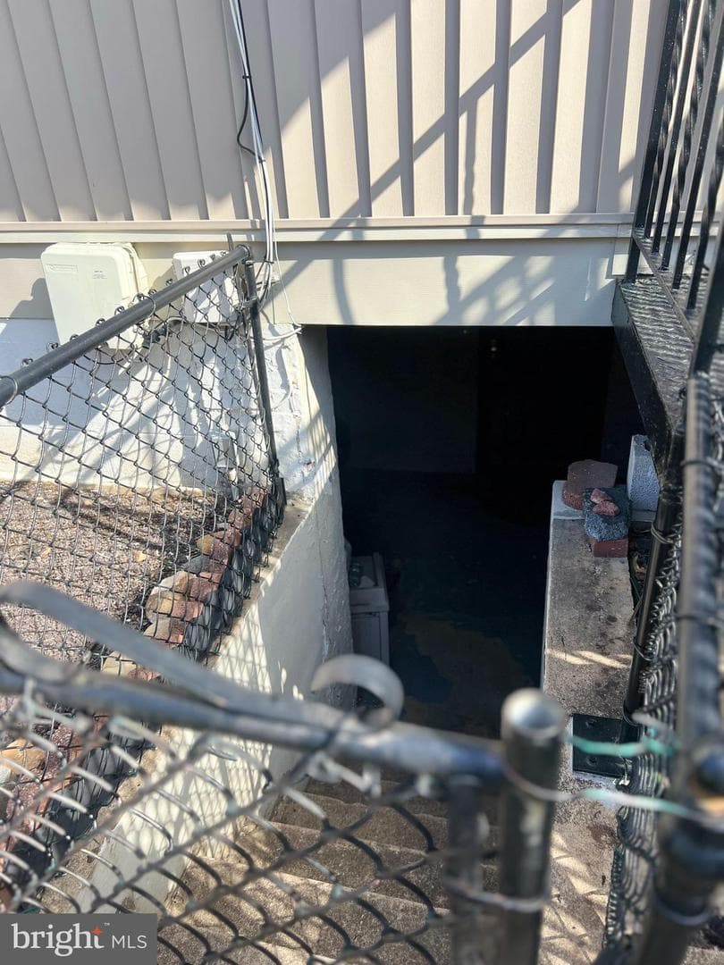 418 Gallatin Street NW photo 3