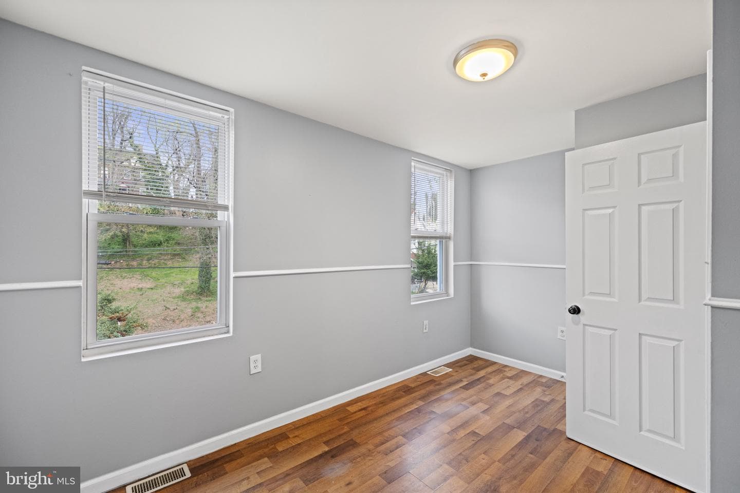 1385 Morris Road SE photo 15