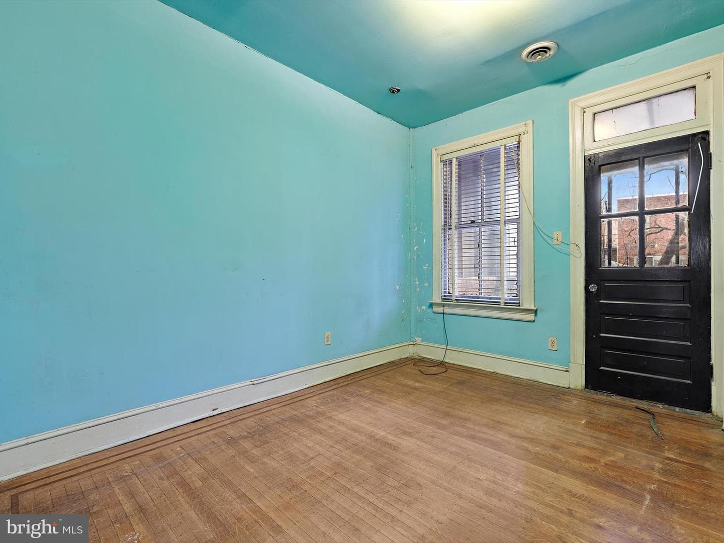 1474 Harvard Street NW photo 18