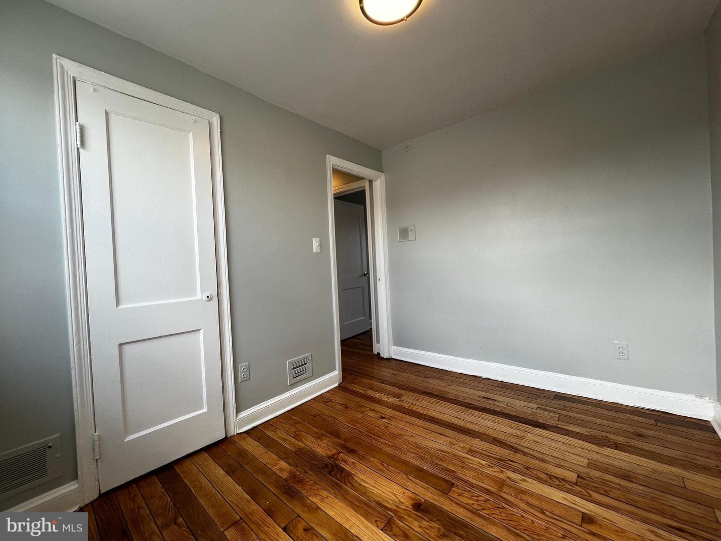 1171 Summit Street NE photo 17