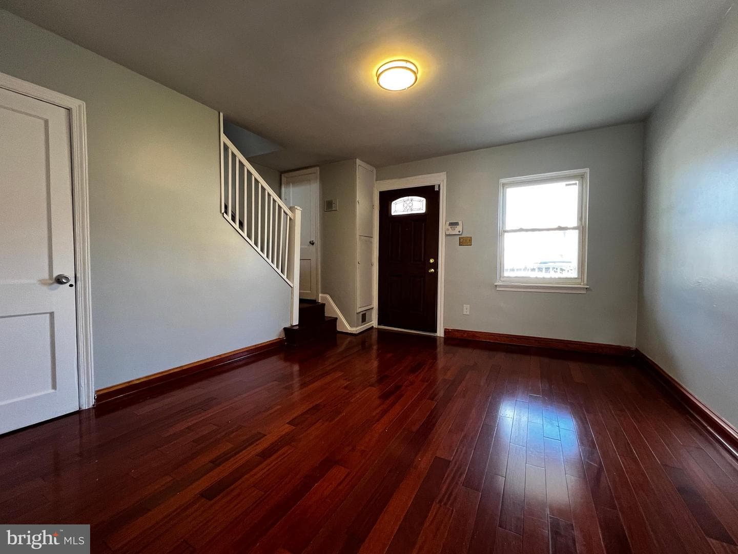 1171 Summit Street NE photo 3