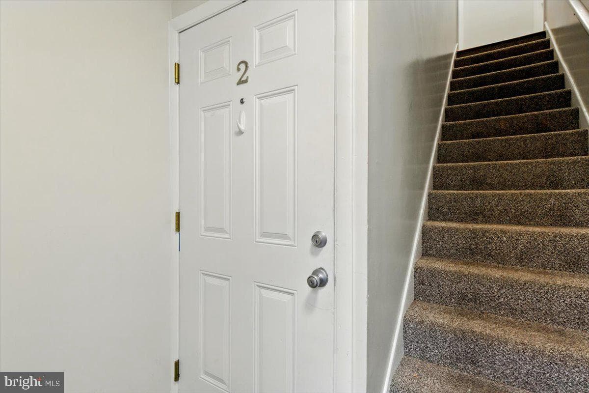 1606 Isherwood Street NE #2 photo 18