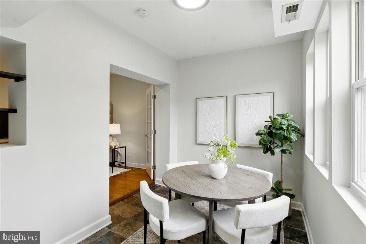 1606 Isherwood Street NE #2 photo 7