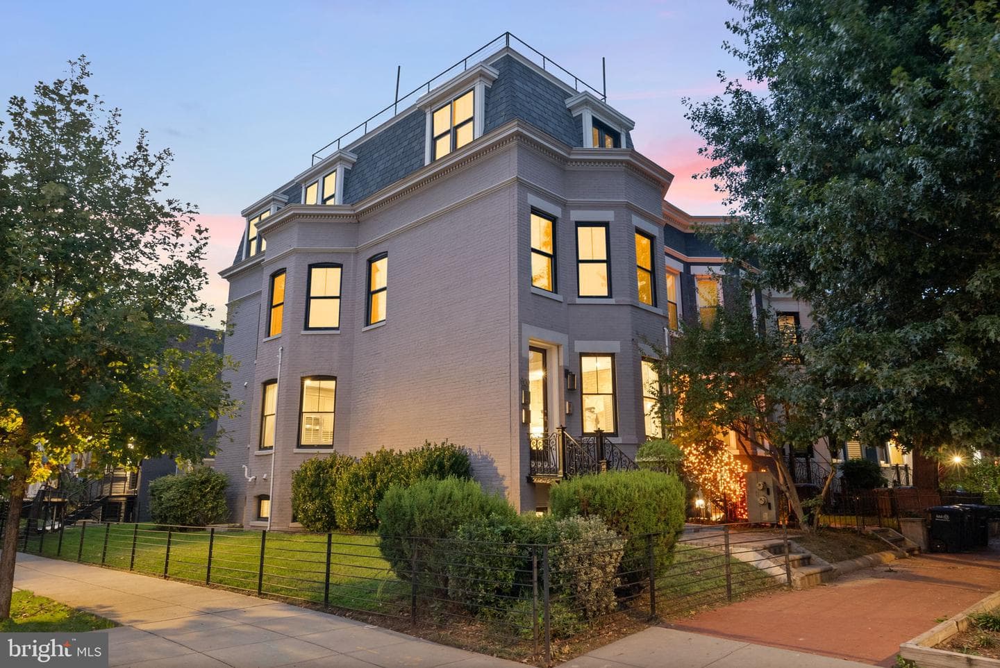 900 11th Street NE #1 photo 2