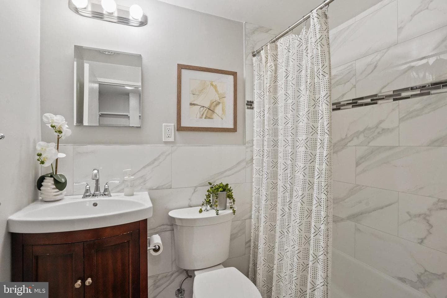 1669 Columbia Road NW #201 photo 16