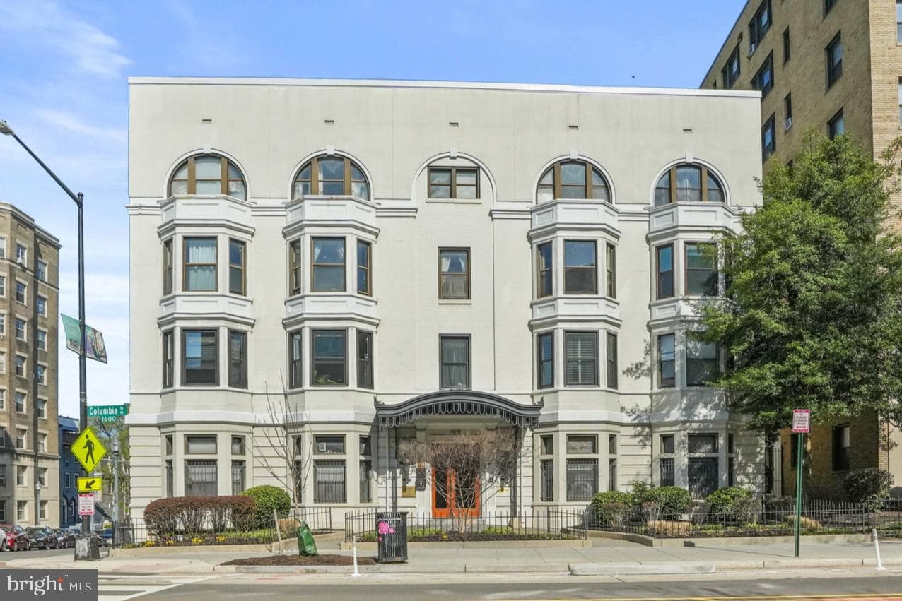 1669 Columbia Road NW #201 photo 24