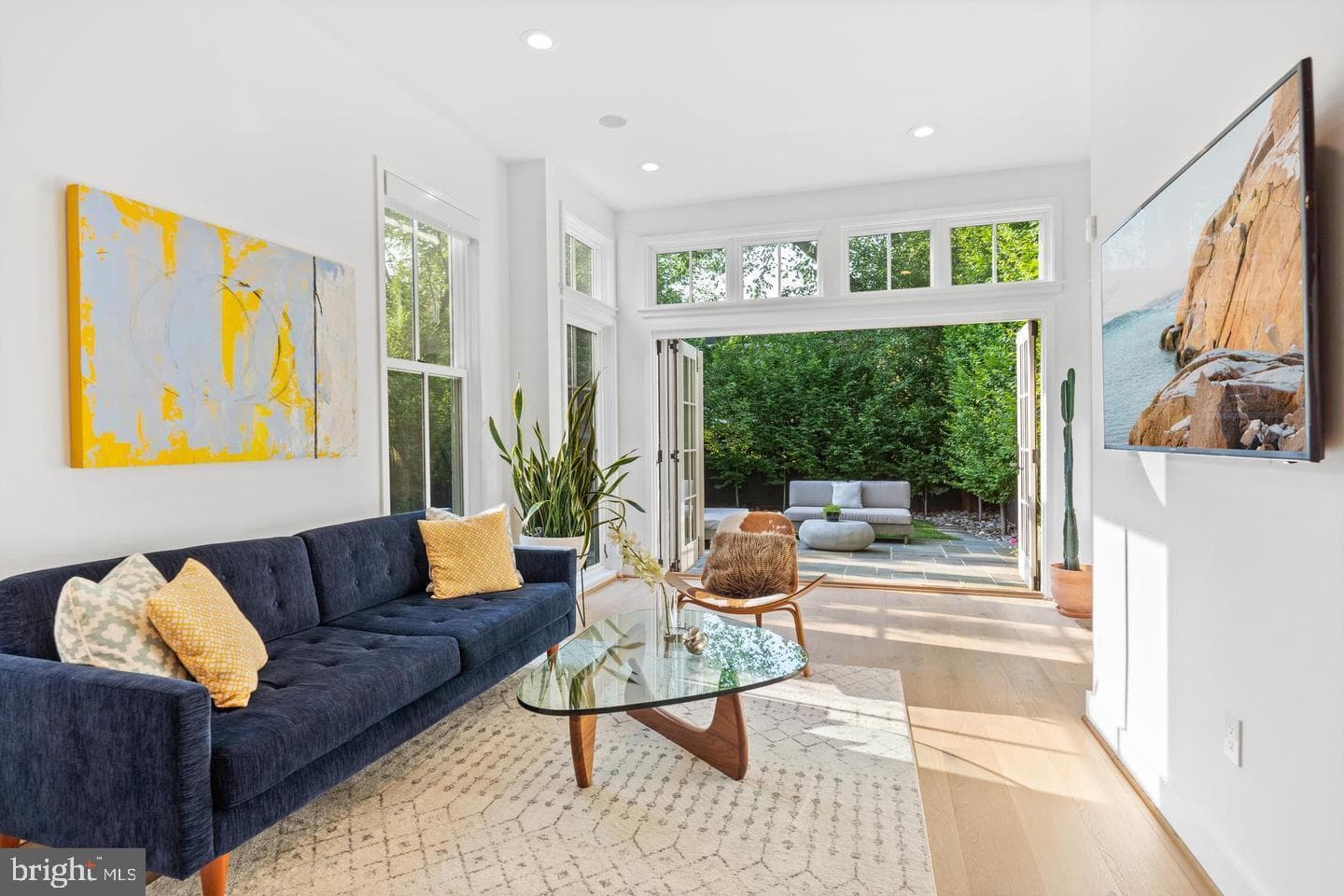 3417 R Street NW photo 9