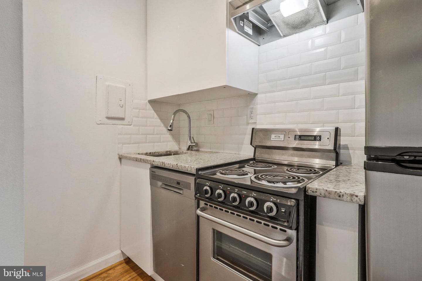 1816 New Hampshire Avenue NW #303 photo 15