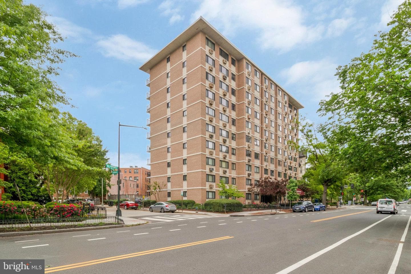1816 New Hampshire Avenue NW #303 photo 3