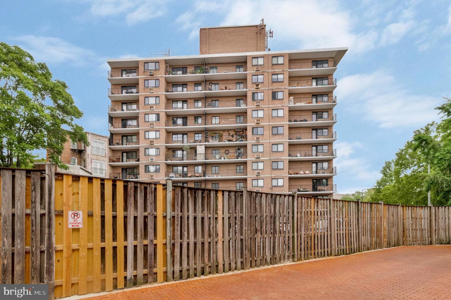 1816 New Hampshire Avenue NW #303 photo 4