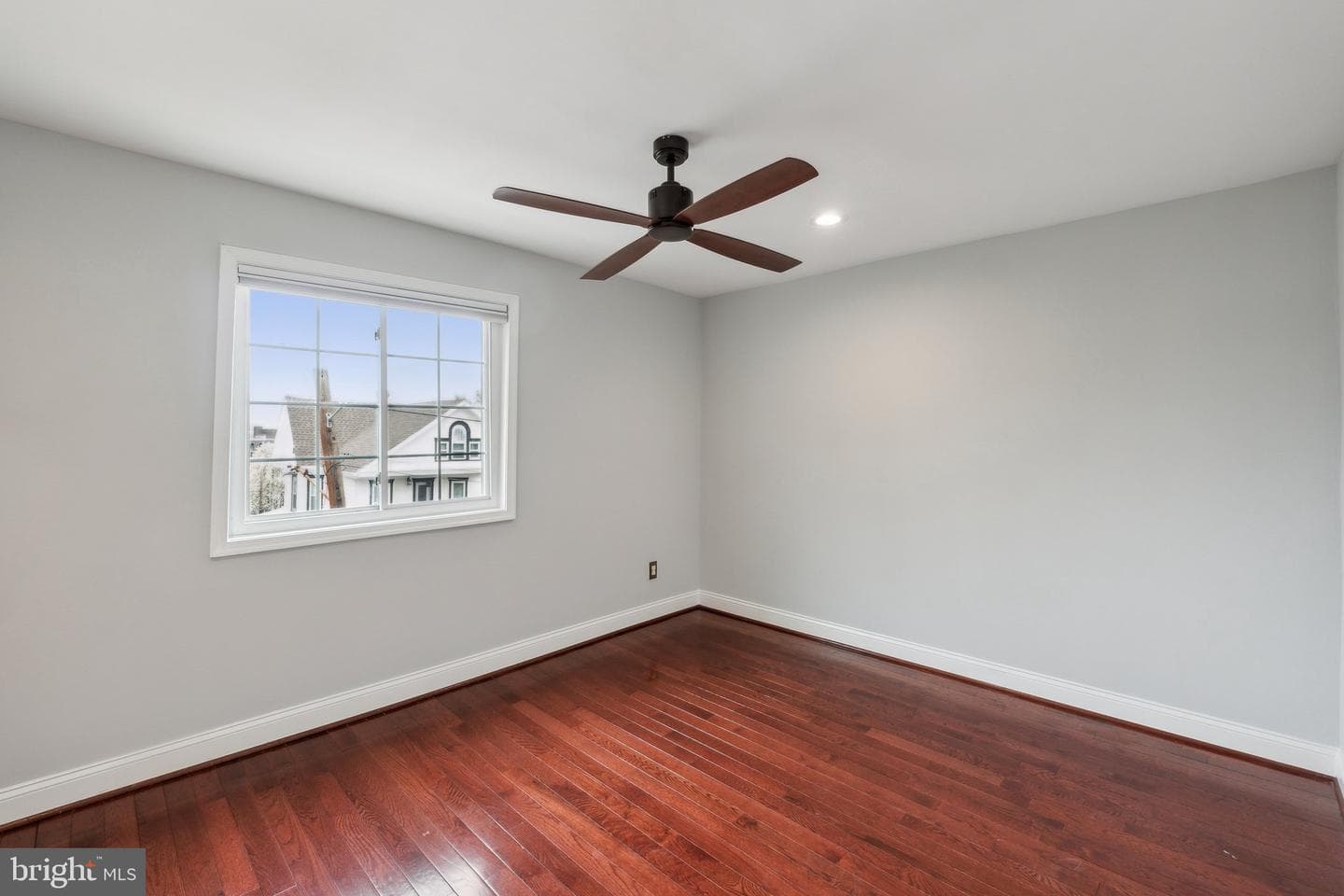 2250 Mount View Place SE photo 16