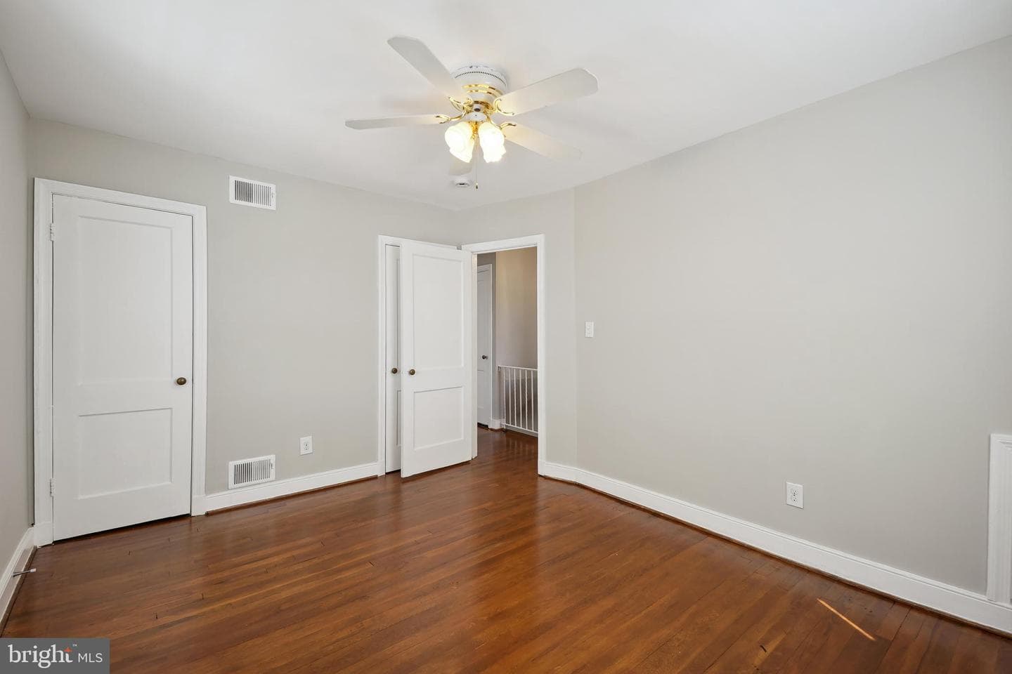 4333 Chaplin Street SE photo 15