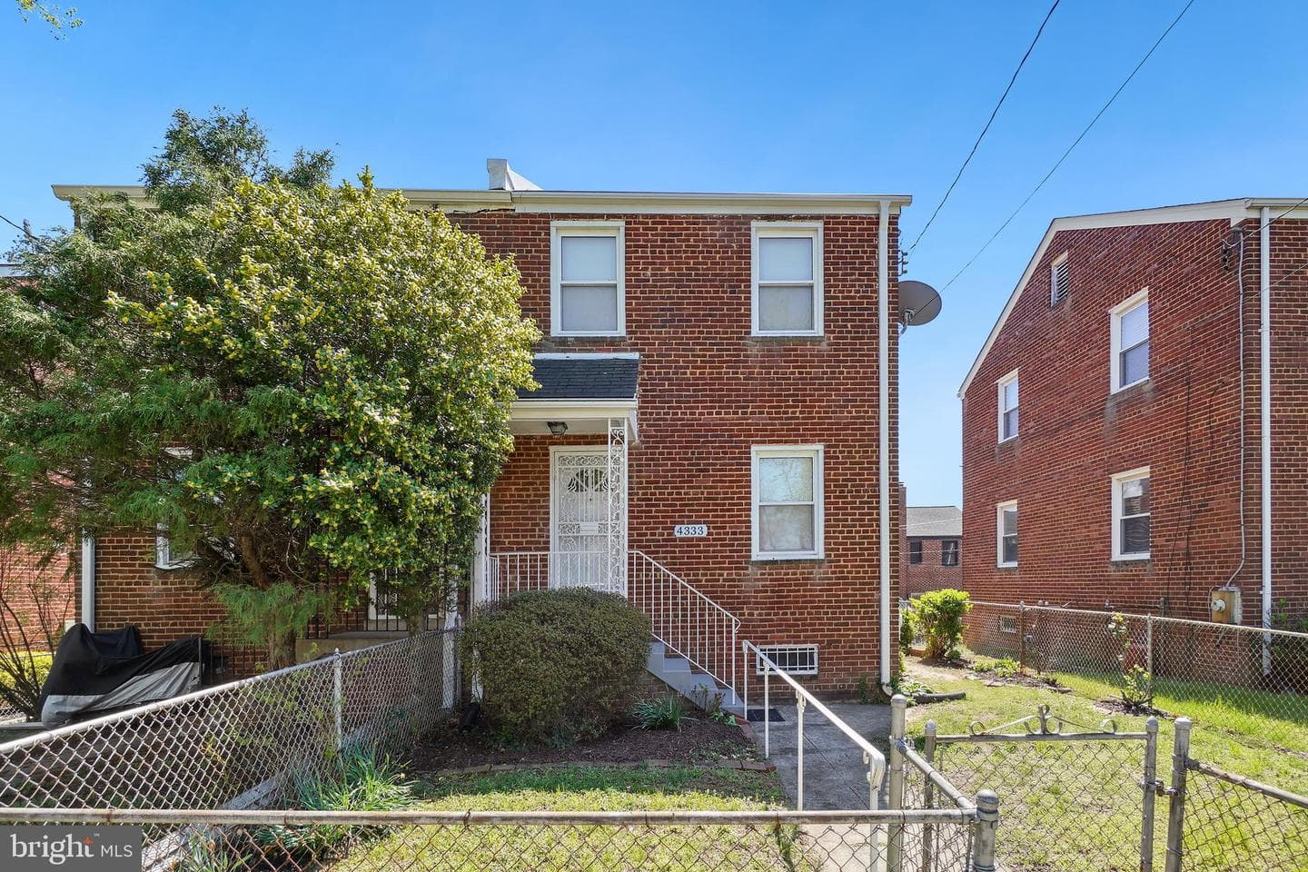 4333 Chaplin Street SE photo 2