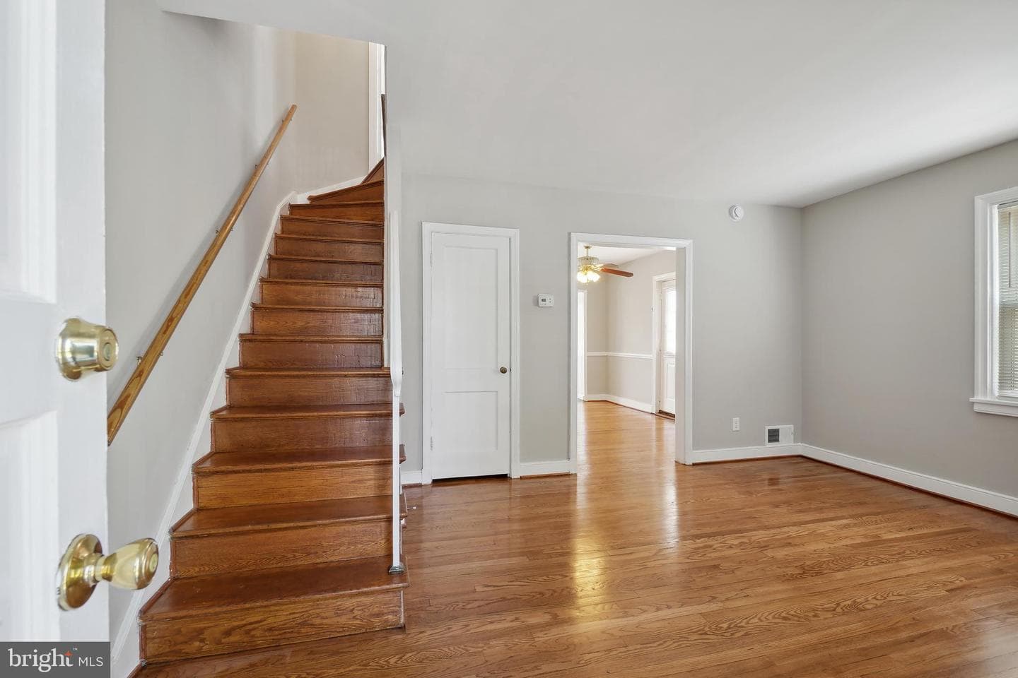 4333 Chaplin Street SE photo 3