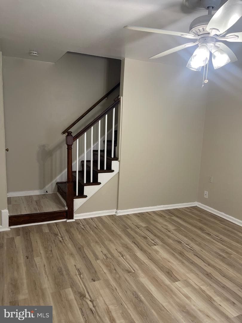 608 Emerson Street NE photo 9