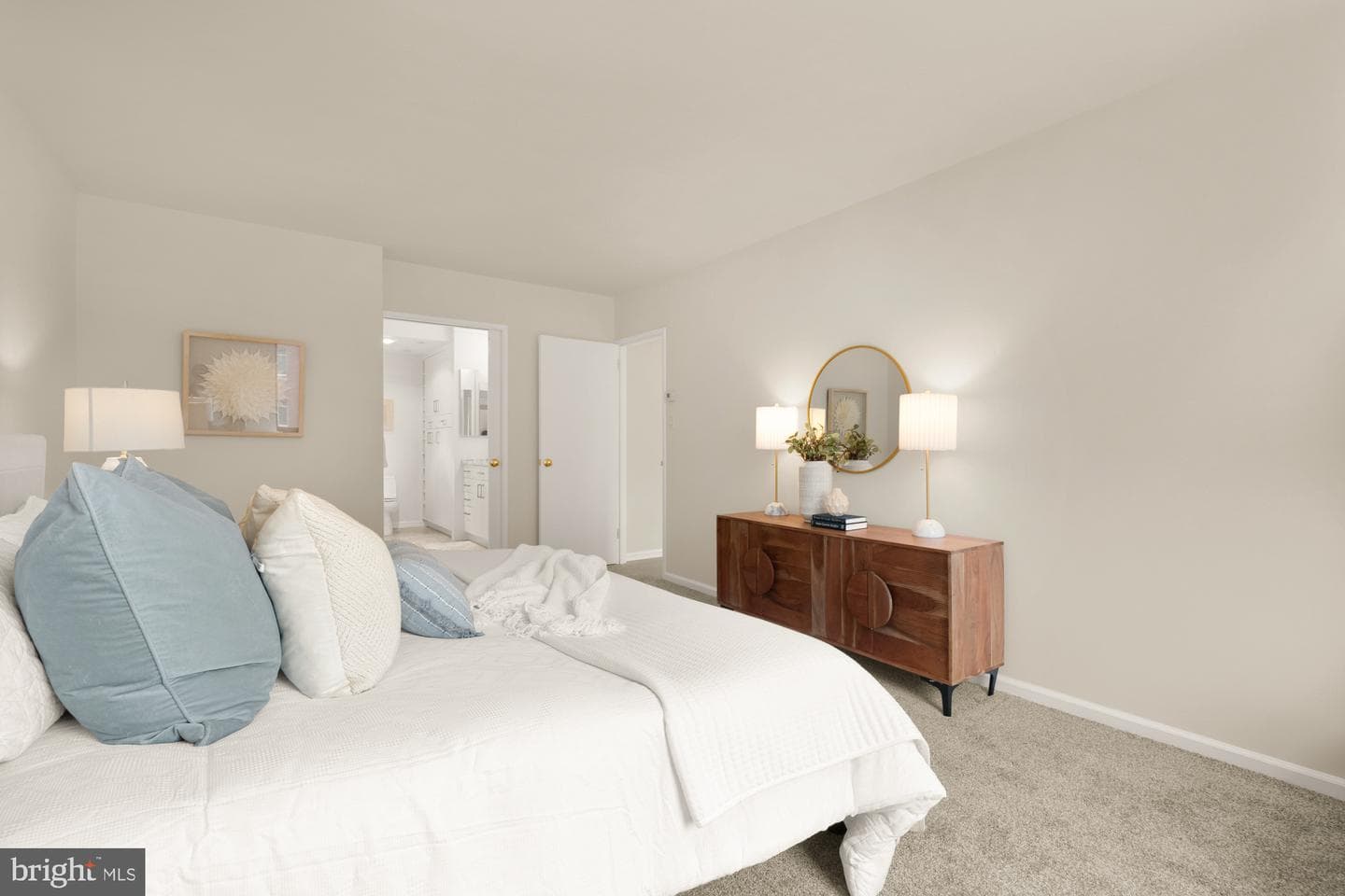 2555 Pennsylvania Avenue NW #617 & 618 photo 37