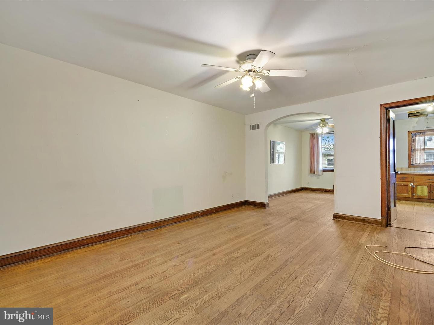 1742 Lyman Place NE photo 4