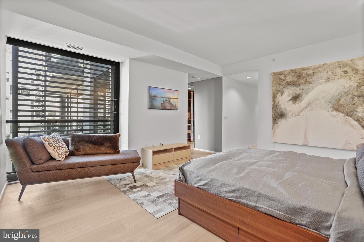 925 H Street NW #712 photo 17