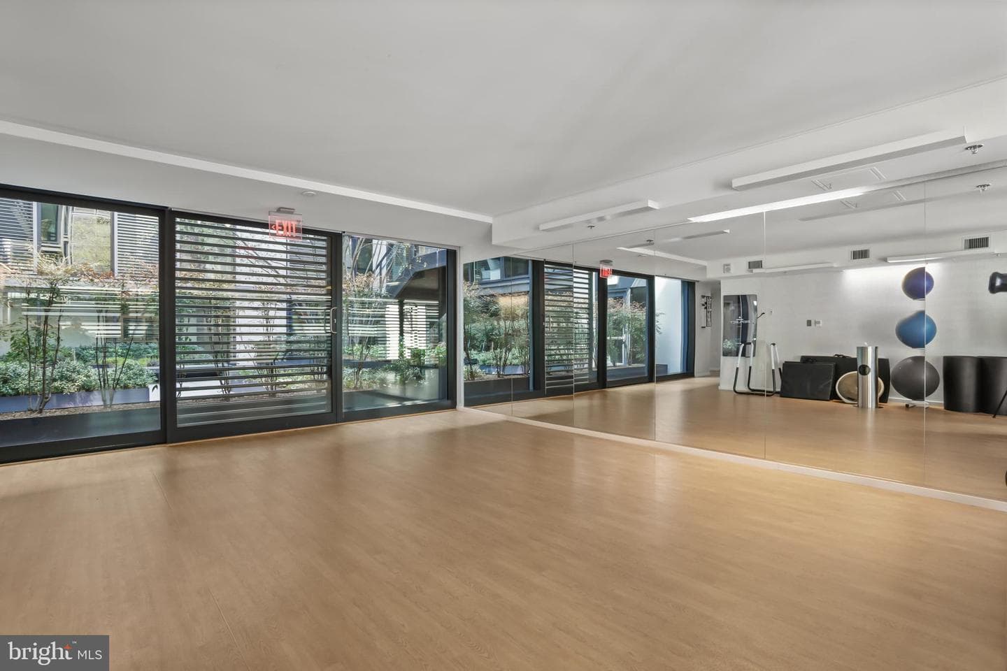 925 H Street NW #712 photo 39