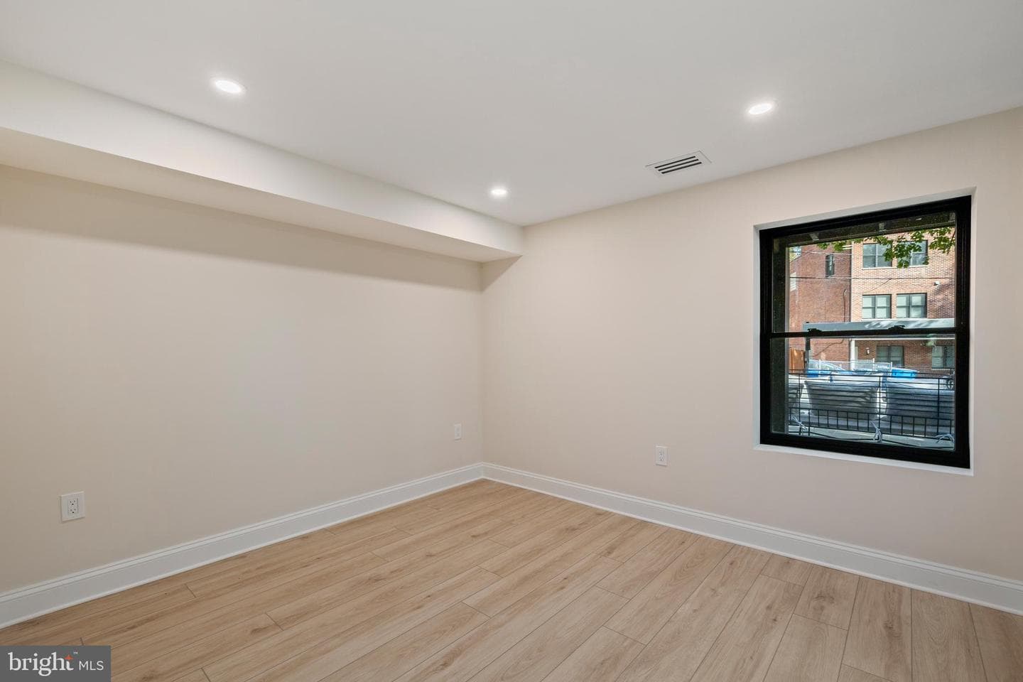 2833 27th Street NW photo 60