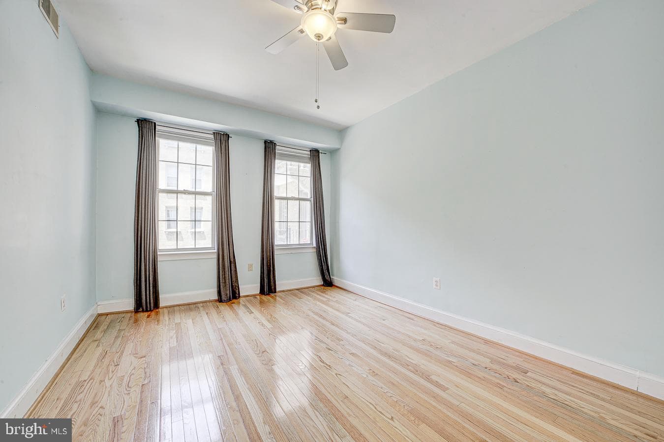 1401 Columbia Road NW #219 photo 21