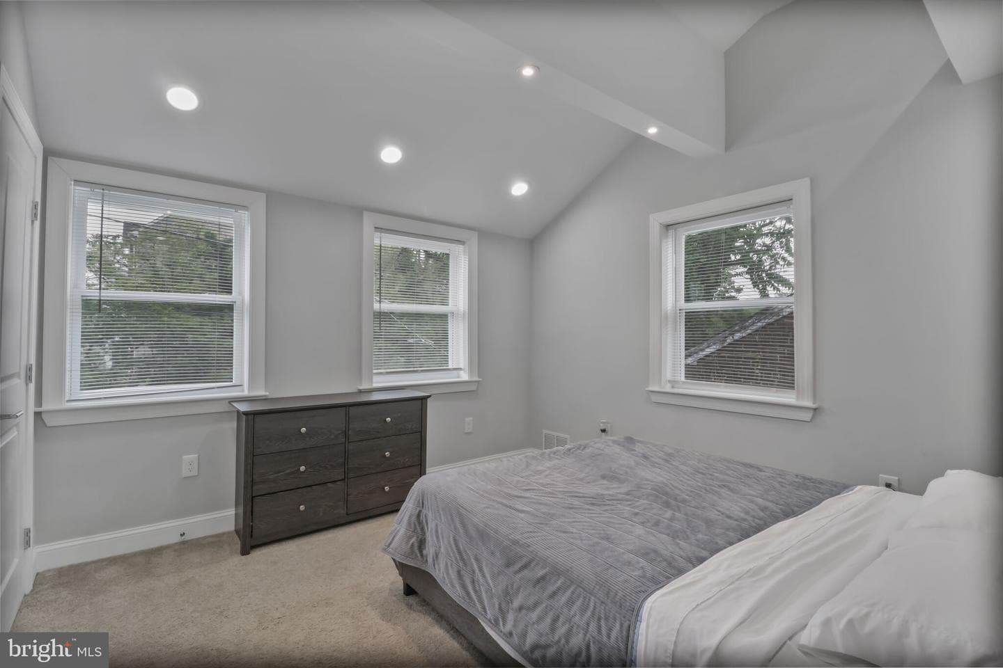 1423 Howard Road SE photo 24