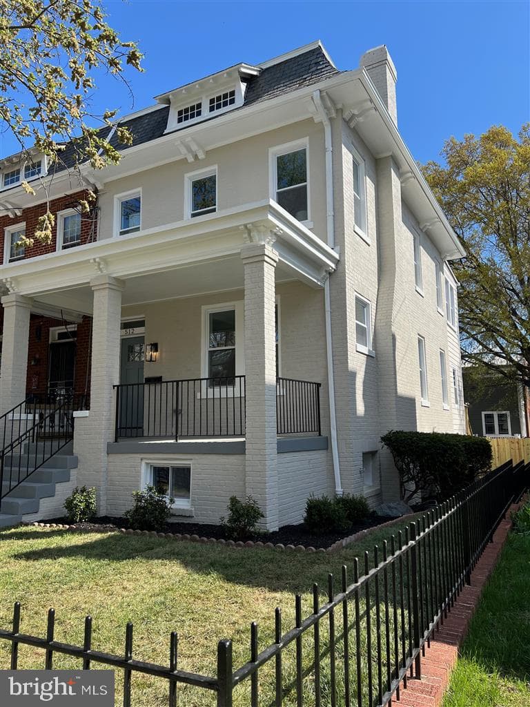 512 Peabody Street NW photo 2