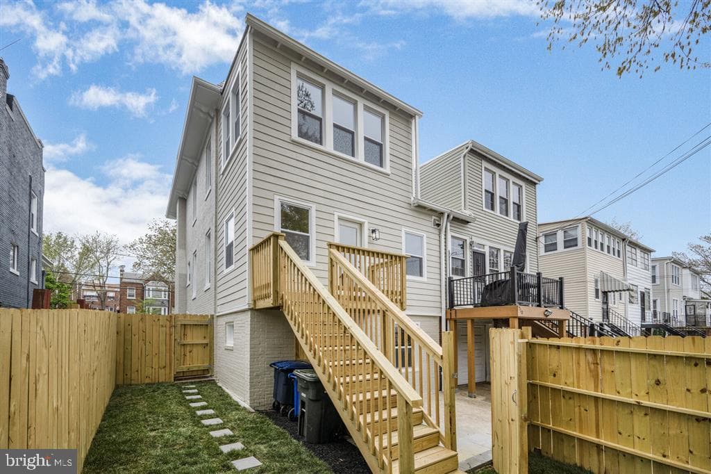 512 Peabody Street NW photo 30