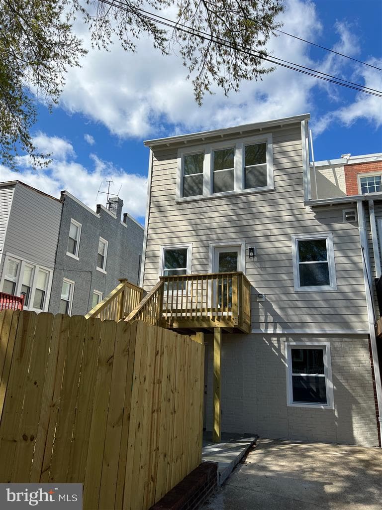 512 Peabody Street NW photo 31