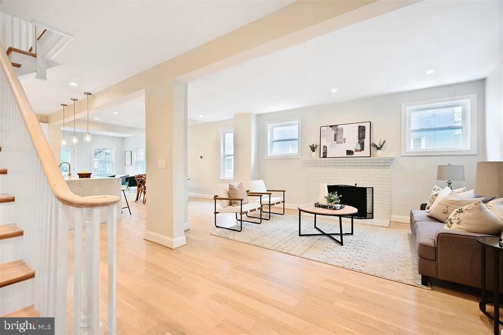 512 Peabody Street NW photo 4