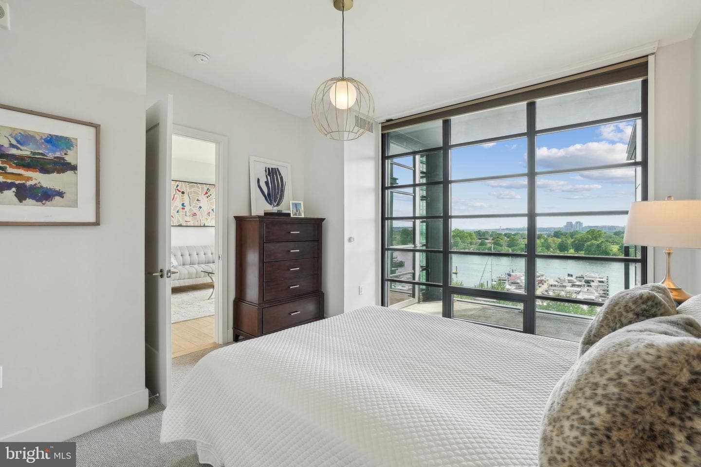 45 Sutton Square SW #602 photo 14