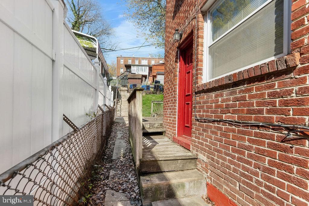 1671 Fort Dupont Street SE photo 26
