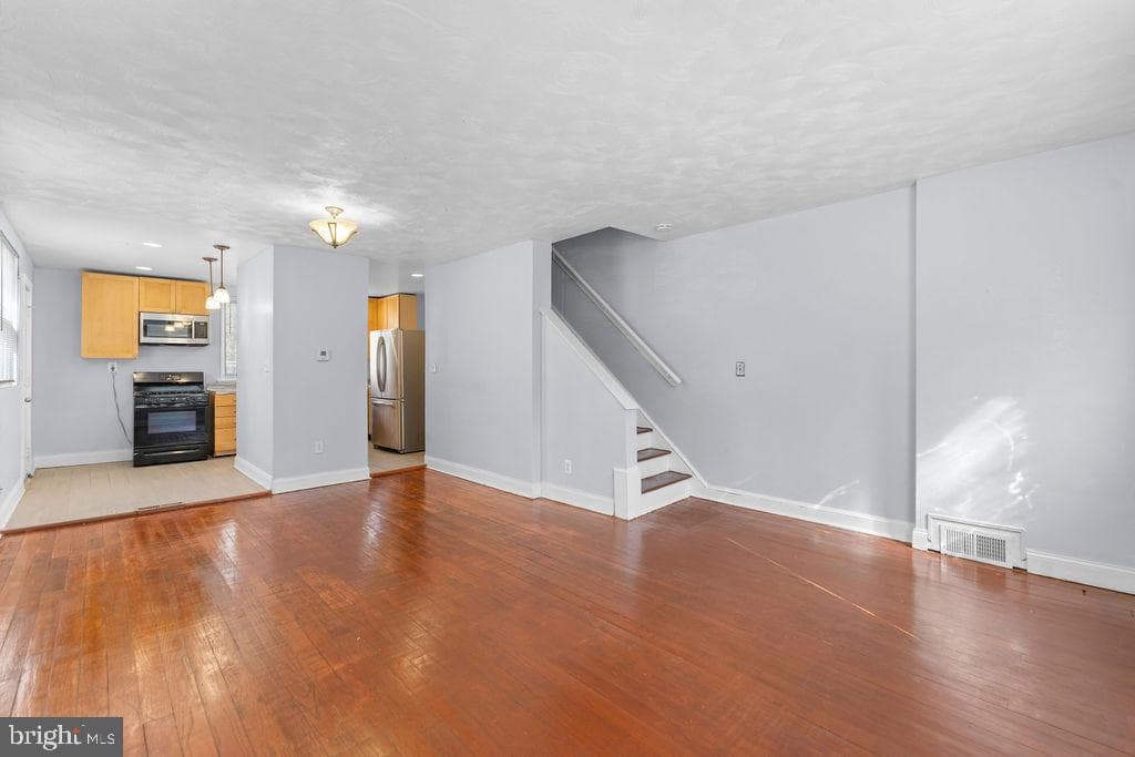 1671 Fort Dupont Street SE photo 6