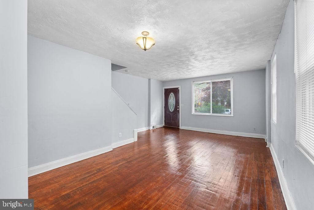 1671 Fort Dupont Street SE photo 7