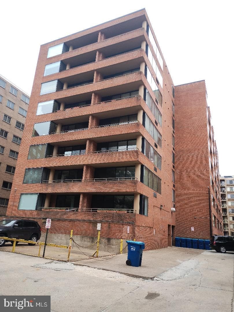 2141 P Street NW #202 photo 28