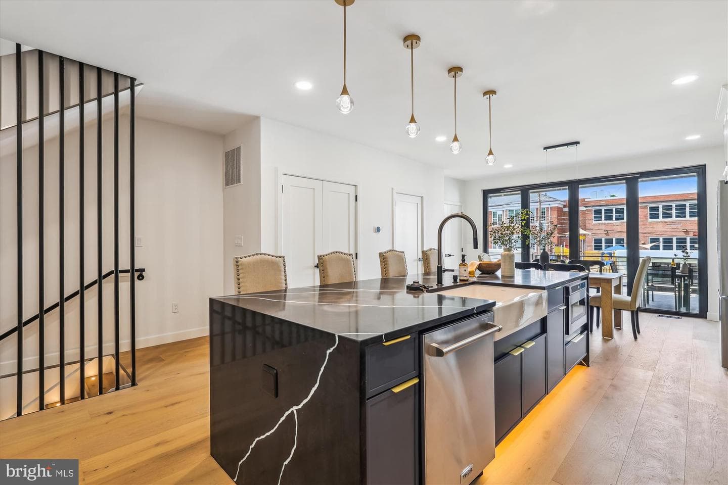 1333 Taylor Street NW photo 11