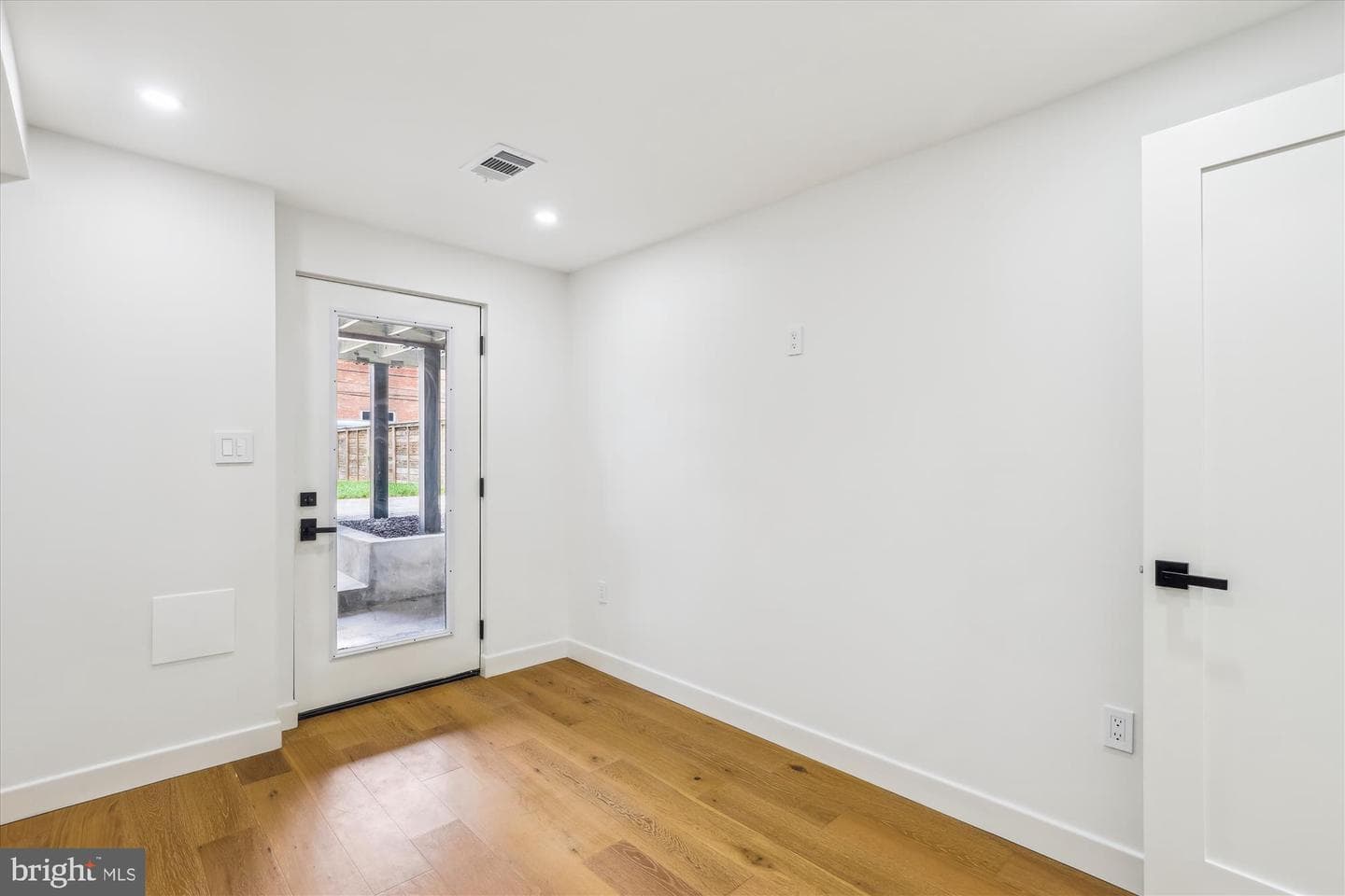 1333 Taylor Street NW photo 49