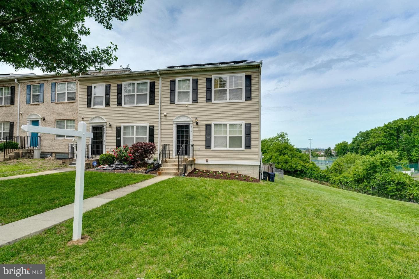 310 Cape Drive SE photo 3