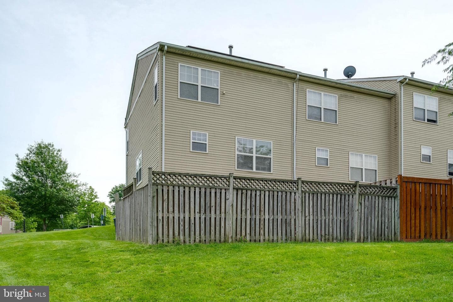 310 Cape Drive SE photo 43