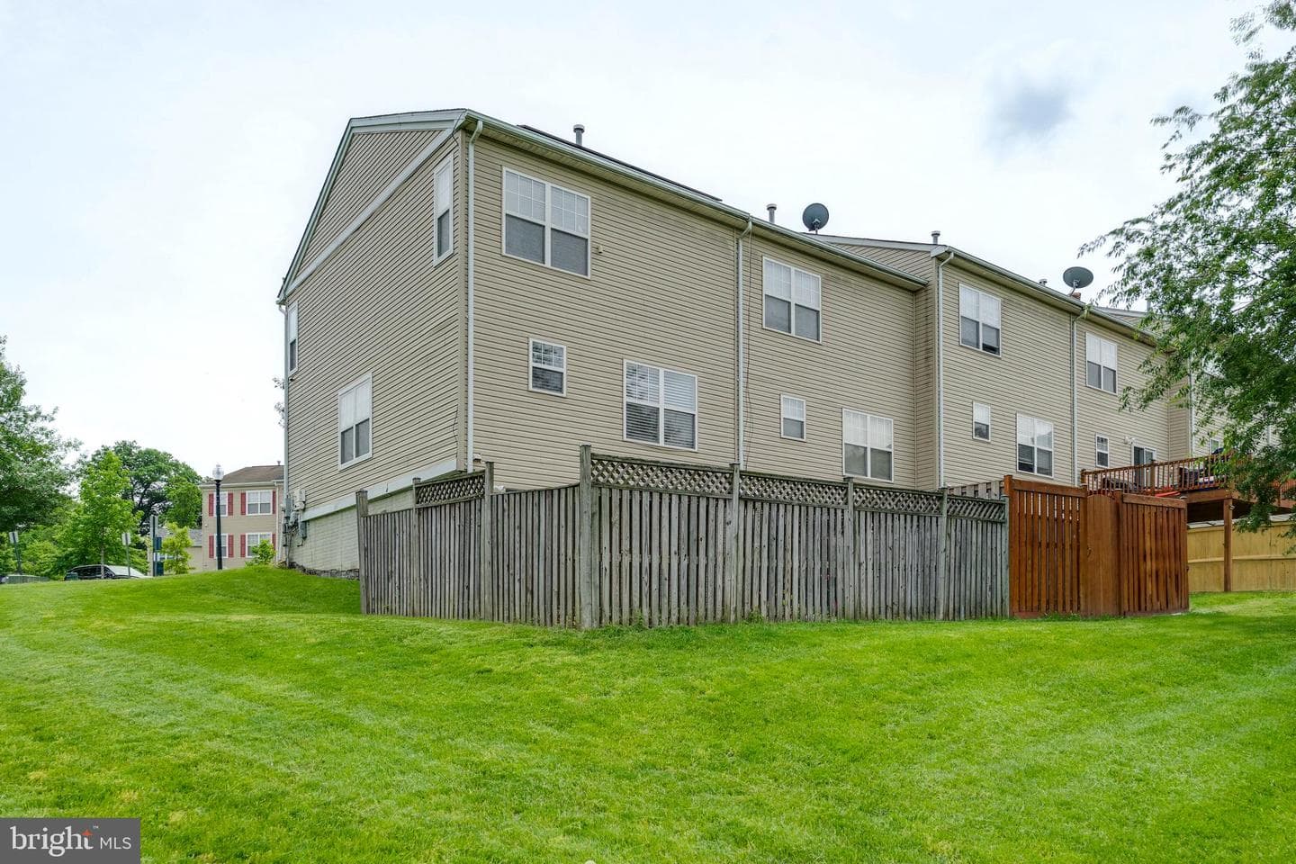 310 Cape Drive SE photo 46