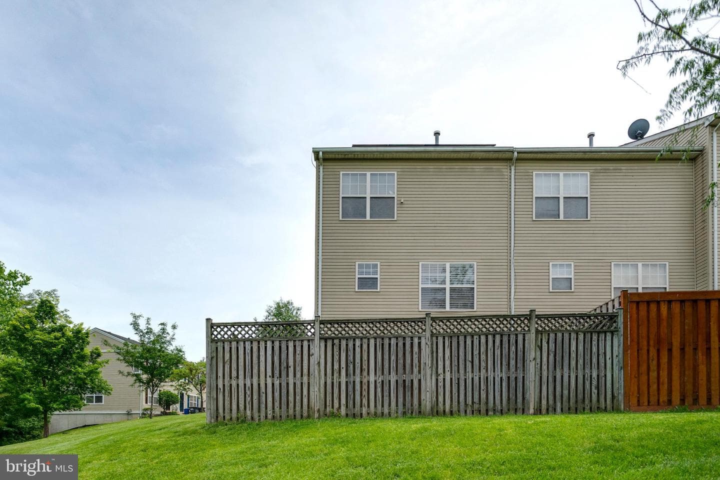 310 Cape Drive SE photo 48