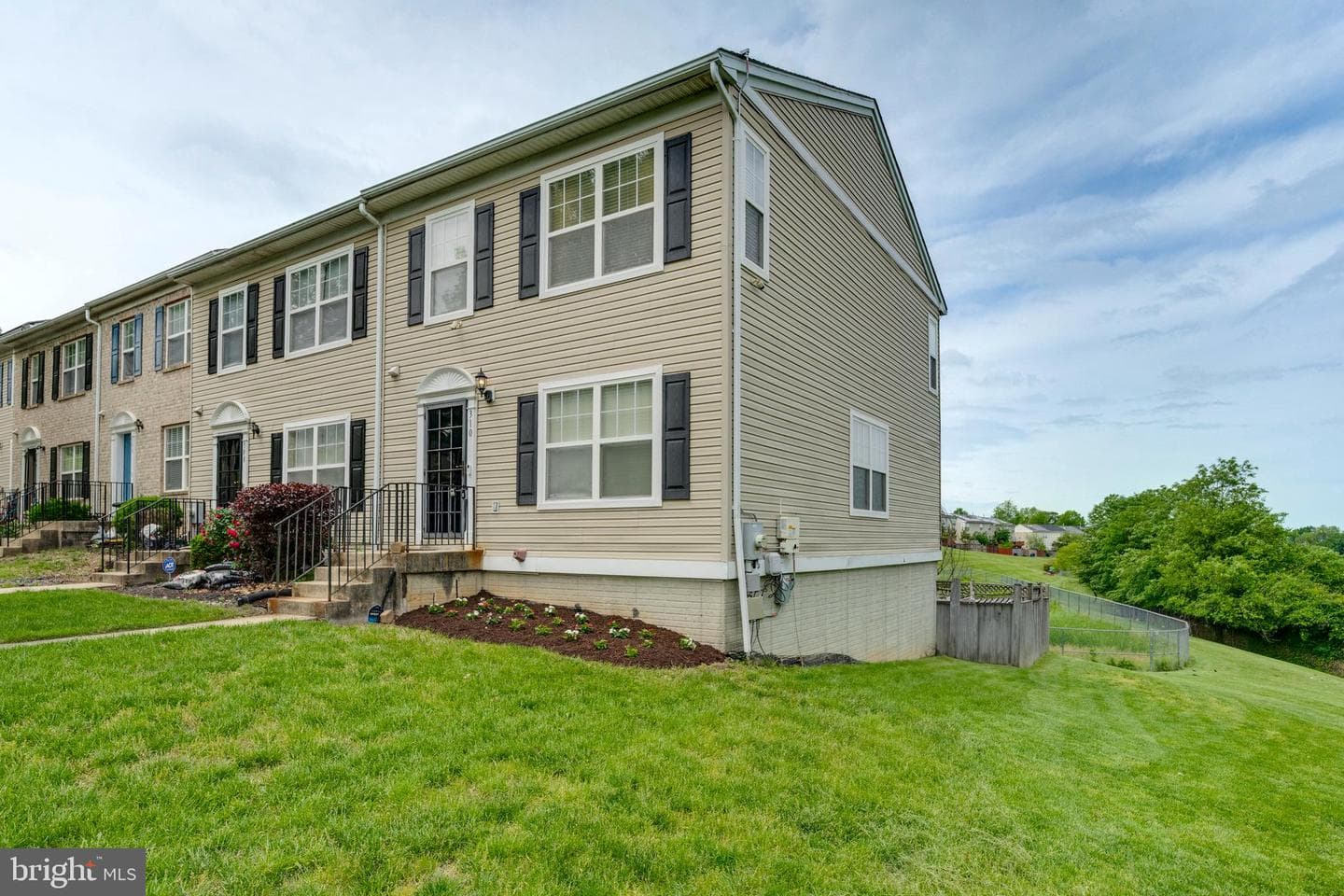 310 Cape Drive SE photo 5