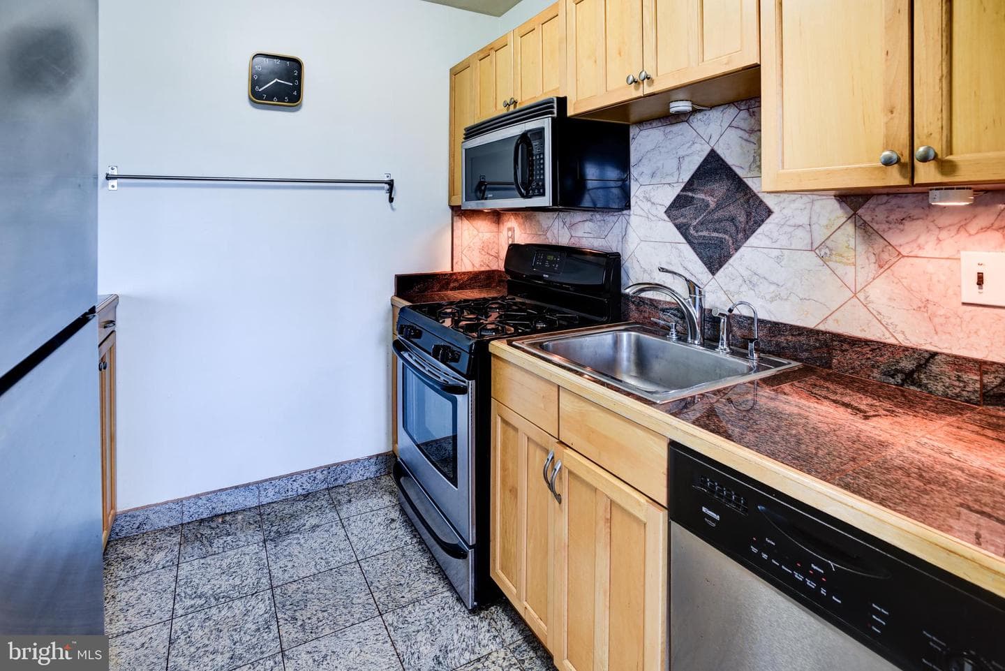 4201 Cathedral Avenue NW #1411e photo 30